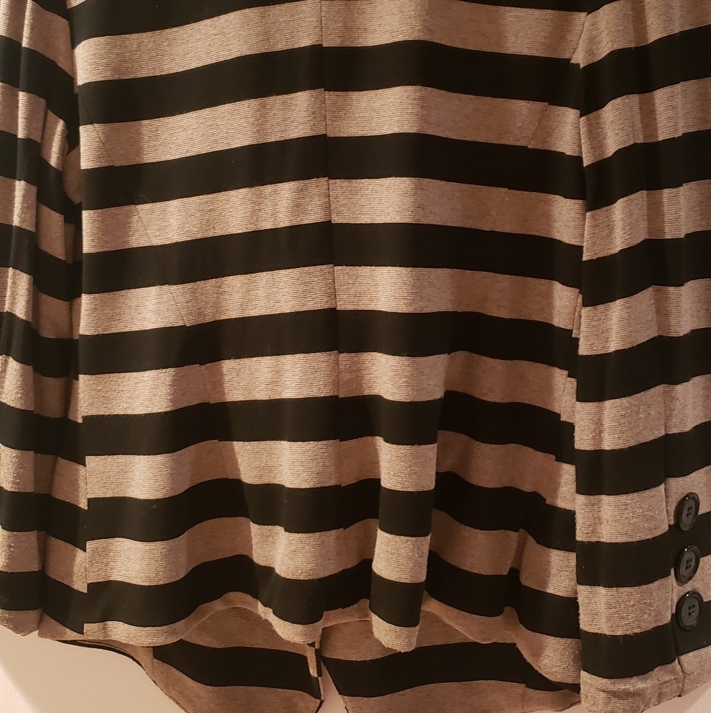 Jacket - Picture 4 of 4